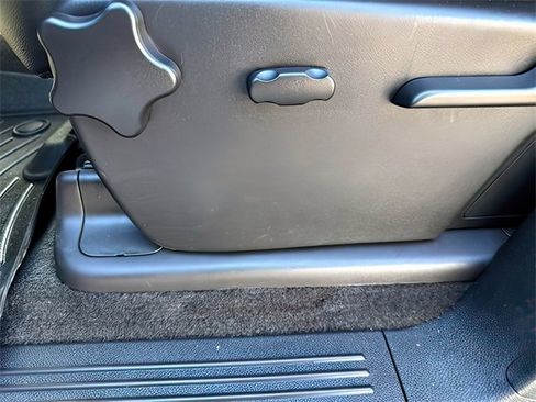 Used 2011 Chevrolet Silverado 2500 LT w/ Interior Plus Package image 17