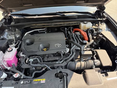 Used 2025 Toyota Crown w/ Advanced Technology Package AWD/4WD image 32