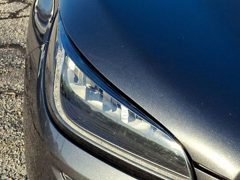 Used 2020 Lincoln Corsair FWD w/ Premium Package image 8