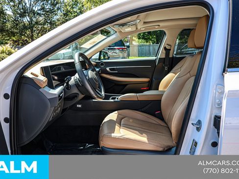 Used 2025 Hyundai Sonata Limited FWD image 17