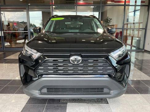 Certified 2025 Toyota RAV4 LE AWD/4WD image 2