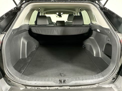 Used 2025 Toyota RAV4 XLE image 28