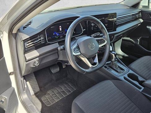 Used 2025 Volkswagen Jetta S FWD image 10
