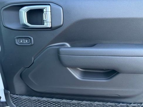 New 2026 Jeep Gladiator Sport AWD/4WD image 24