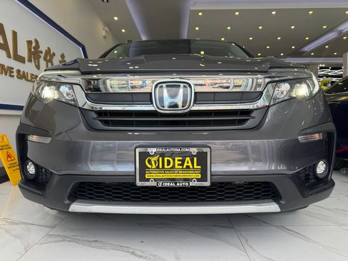 Used 2021 Honda Pilot EX image 3