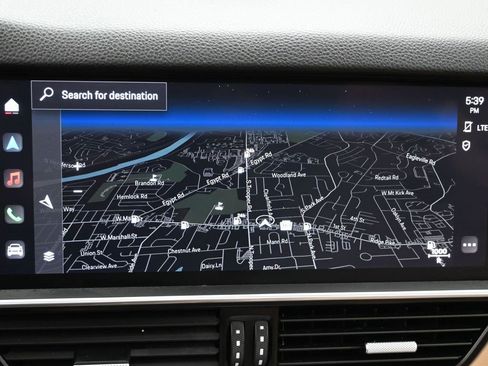 Used 2023 Porsche Cayenne Platinum Edition image 24