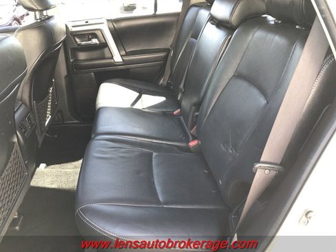 Used 2017 Toyota 4Runner Limited AWD/4WD image 18