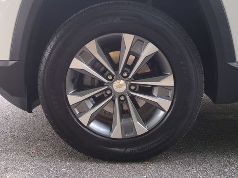 New 2026 Chevrolet Equinox LT w/ Convenience Package II FWD image 10
