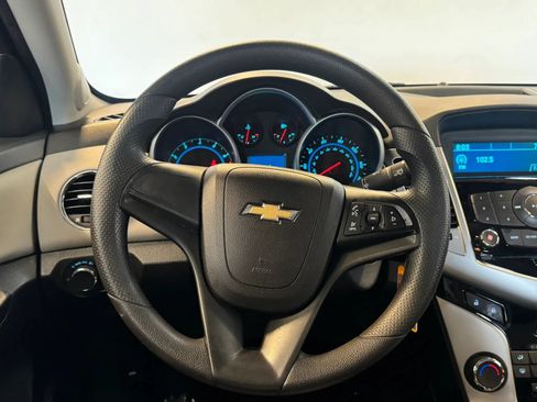 Used 2012 Chevrolet Cruze LS w/ Connectivity Package FWD image 10