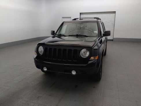 Used 2017 Jeep Patriot High Altitude AWD/4WD image 15
