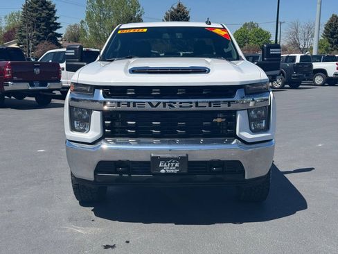 Used 2022 Chevrolet Silverado 2500 LT w/ Fleet Comfort Package AWD/4WD image 2