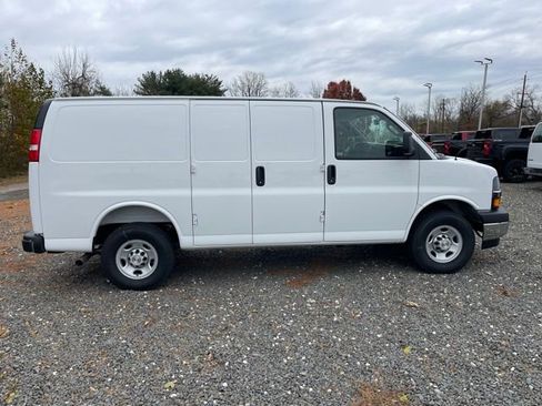 New 2025 Chevrolet Express 2500 w/ Driver Convenience Package RWD image 9