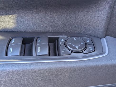 New 2026 Chevrolet Silverado 3500 LT image 15