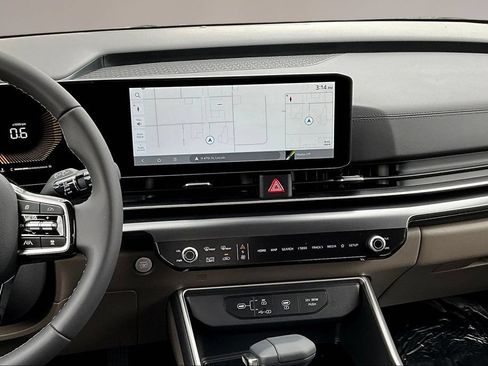 New 2026 Kia Carnival FWD image 6