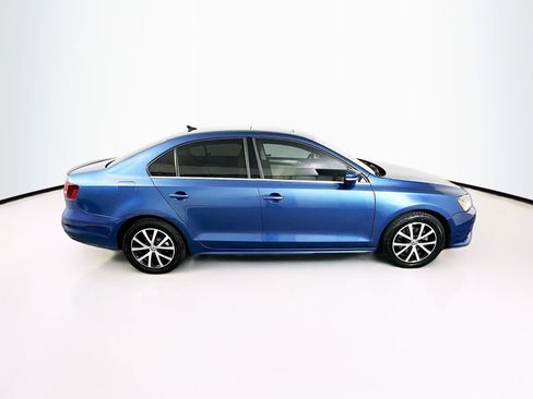 Used 2017 Volkswagen Jetta SE FWD image 10