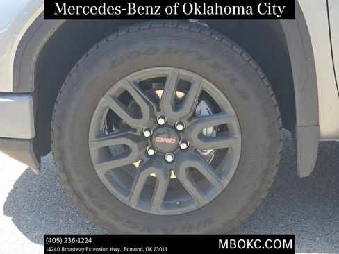 Used 2026 GMC Sierra 1500 Elevation w/ Elevation Premium Package AWD/4WD image 11