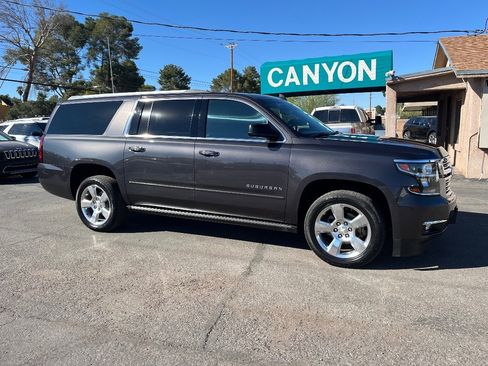 Used 2016 Chevrolet Suburban LTZ image 2