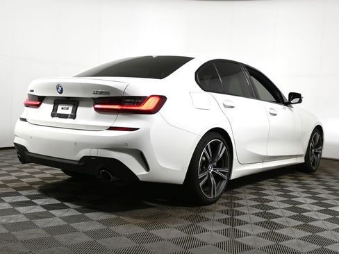 Used 2022 BMW 330i xDrive Sedan w/ M Sport Package image 6