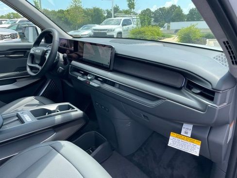 New 2026 Kia EV9 Light image 32