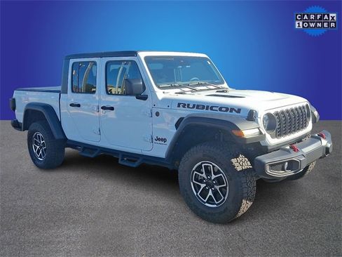 Used 2024 Jeep Gladiator Rubicon image 3