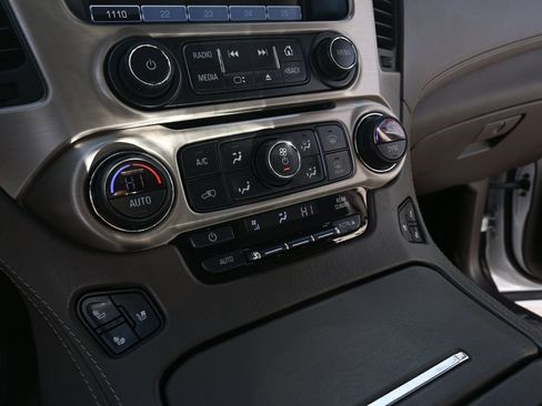 Used 2019 GMC Yukon Denali w/ Open Road Package image 14