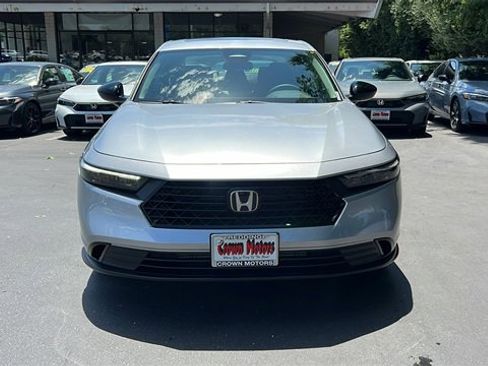 New 2025 Honda Accord SE image 8