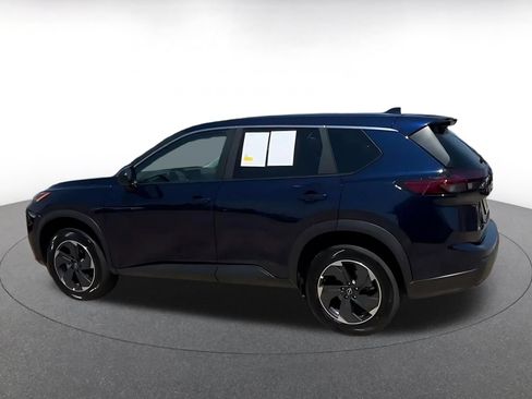 Used 2026 Nissan Rogue SV AWD/4WD image 9