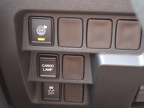 Used 2025 Nissan Frontier SV RWD image 26