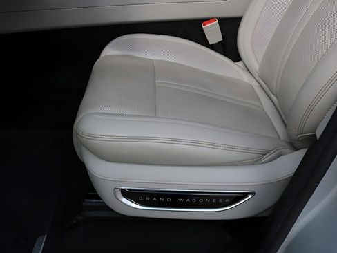 Used 2022 Jeep Grand Wagoneer Series I AWD/4WD image 14