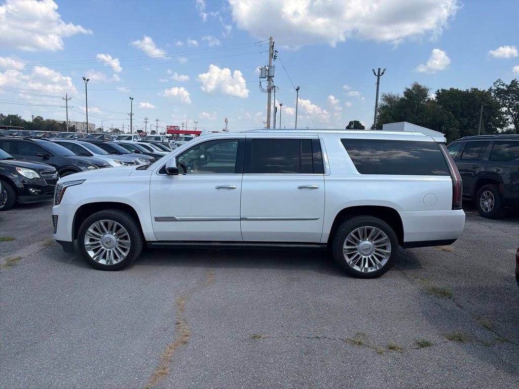 Used 2016 Cadillac Escalade ESV Platinum AWD/4WD image 3