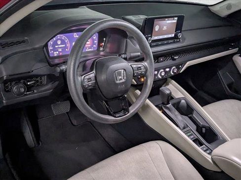 Used 2023 Honda Accord EX image 10