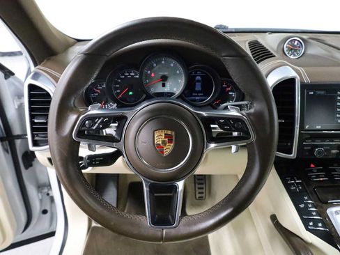 Used 2015 Porsche Cayenne S AWD/4WD image 25