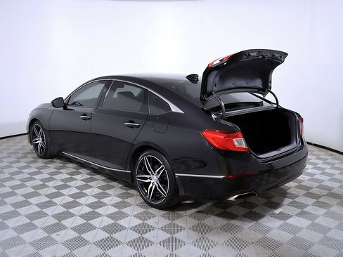 Used 2021 Honda Accord Touring image 10