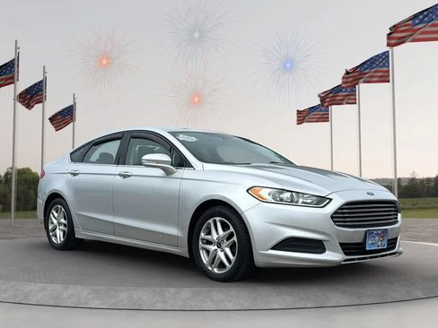 Used 2014 Ford Fusion SE FWD image 1