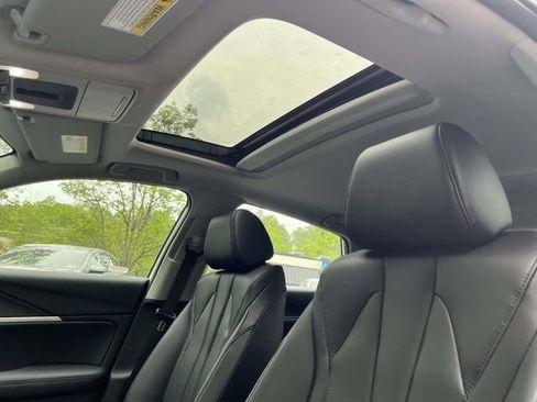 New 2025 Acura Integra image 14