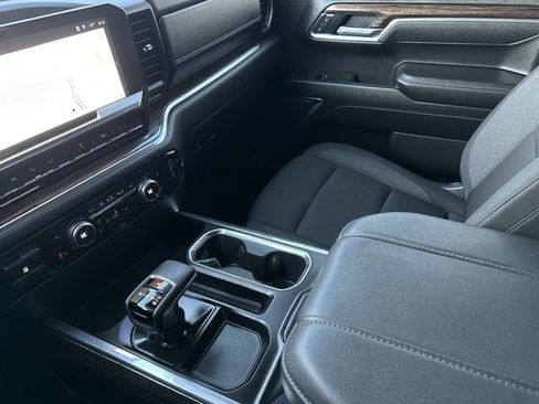 Used 2025 GMC Sierra 1500 Elevation w/ LPO, Elevation Black Package image 24