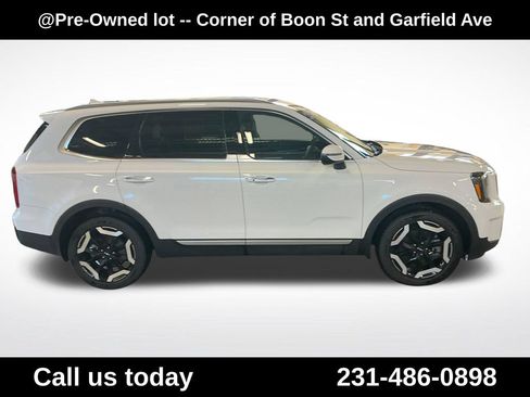 Used 2023 Kia Telluride S AWD/4WD image 6