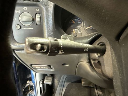 Used 2002 Chevrolet Blazer LS w/ Preferred Equipment Group image 72