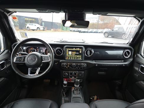 Used 2023 Jeep Wrangler Unlimited Rubicon 392 image 18