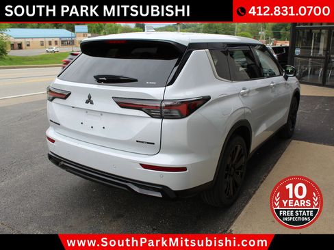 New 2026 Mitsubishi Outlander LE AWD/4WD image 9