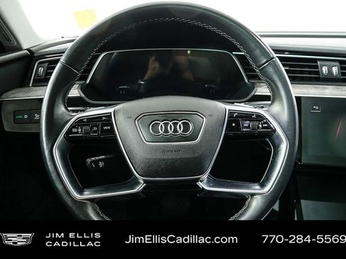 Used 2021 Audi e-tron Premium image 9