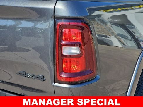 New 2026 RAM 1500 4x4 Crew Cab image 40