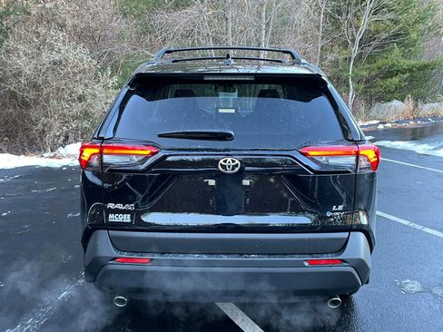 New 2025 Toyota RAV4 LE image 4