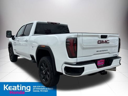 Used 2025 GMC Sierra 2500 AT4 image 22