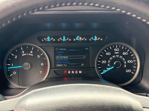 Used 2019 Ford F150 XLT w/ Equipment Group 302A Luxury AWD/4WD image 28