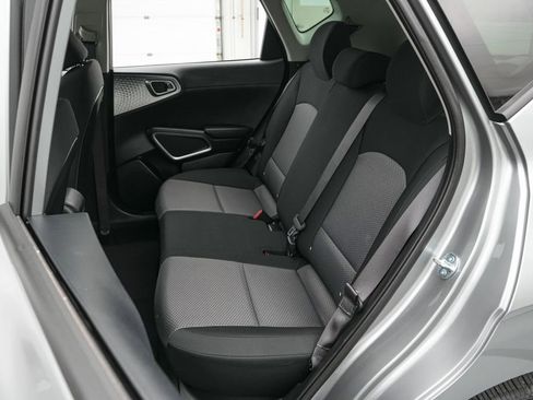 Used 2025 Kia Soul LX FWD image 19