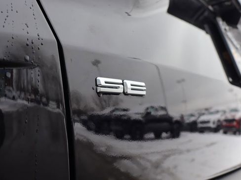 Used 2022 Ford Escape SE w/ Convenience Package image 28