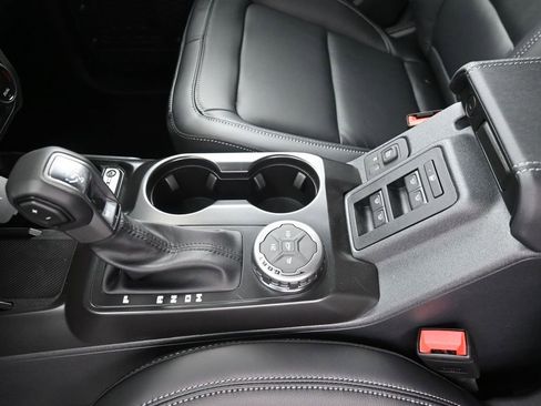 New 2026 Ford Bronco Outer Banks AWD/4WD image 19