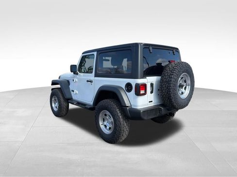 Certified 2025 Jeep Wrangler Sport AWD/4WD image 5