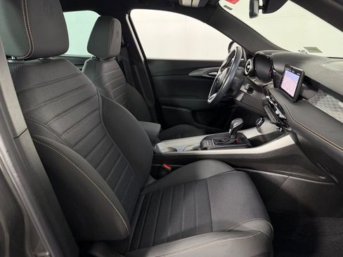 Used 2024 Alfa Romeo Tonale Ti image 33